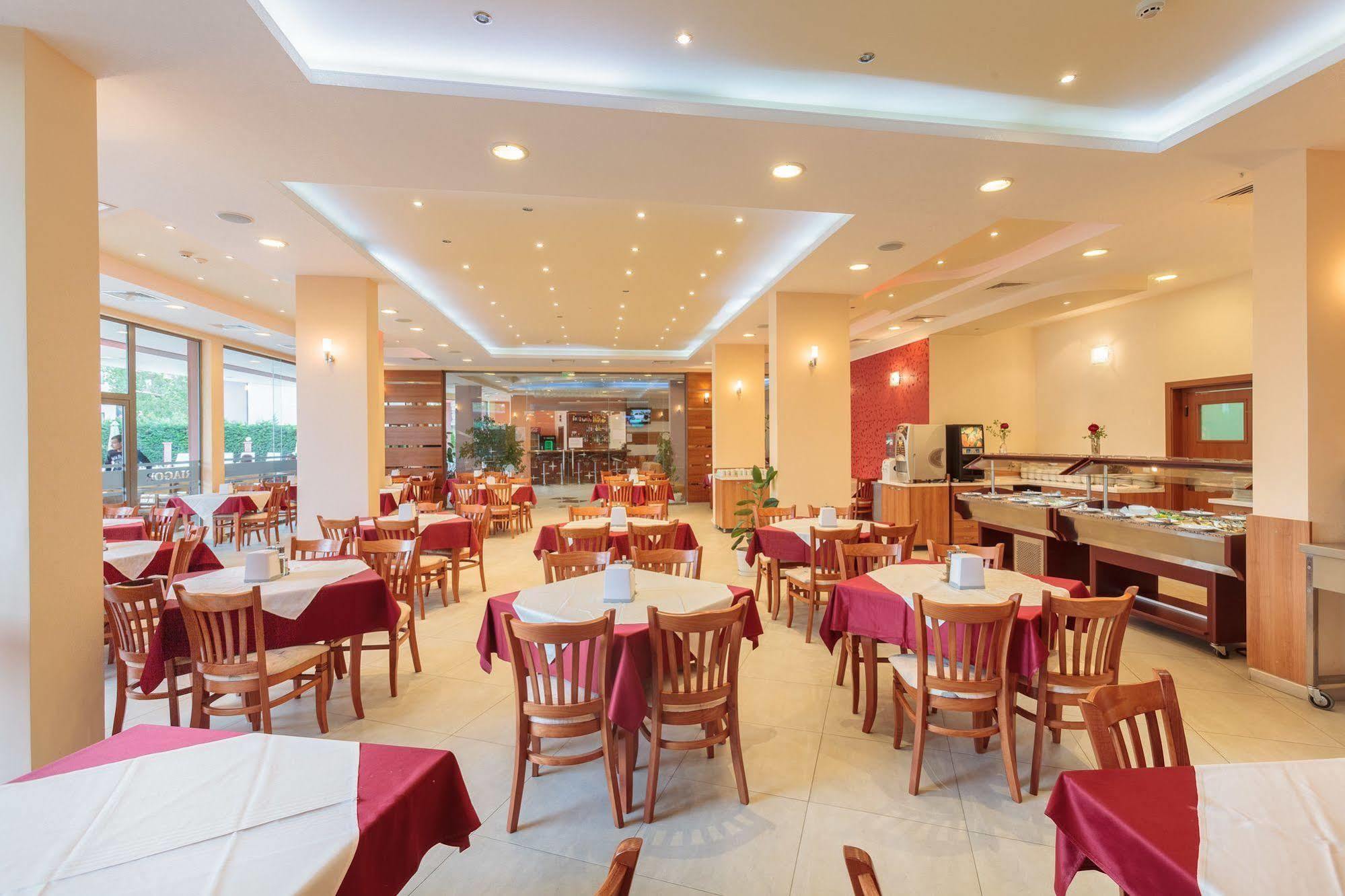 Hotel Riagor ซันนีบีช ภายนอก รูปภาพ